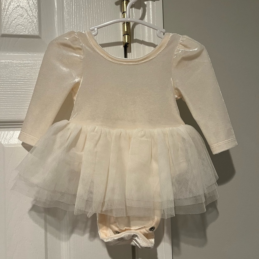 Baby gap girls velvet 1 price tutu body suit.